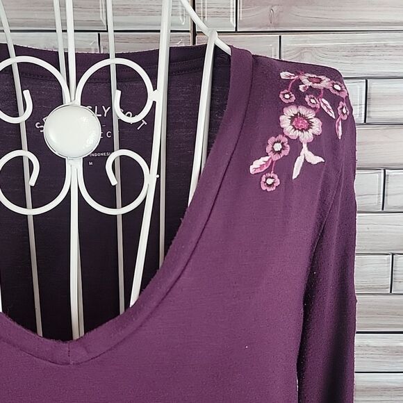 Aeropostale long sleeved top Size M - Picture 4 of 11